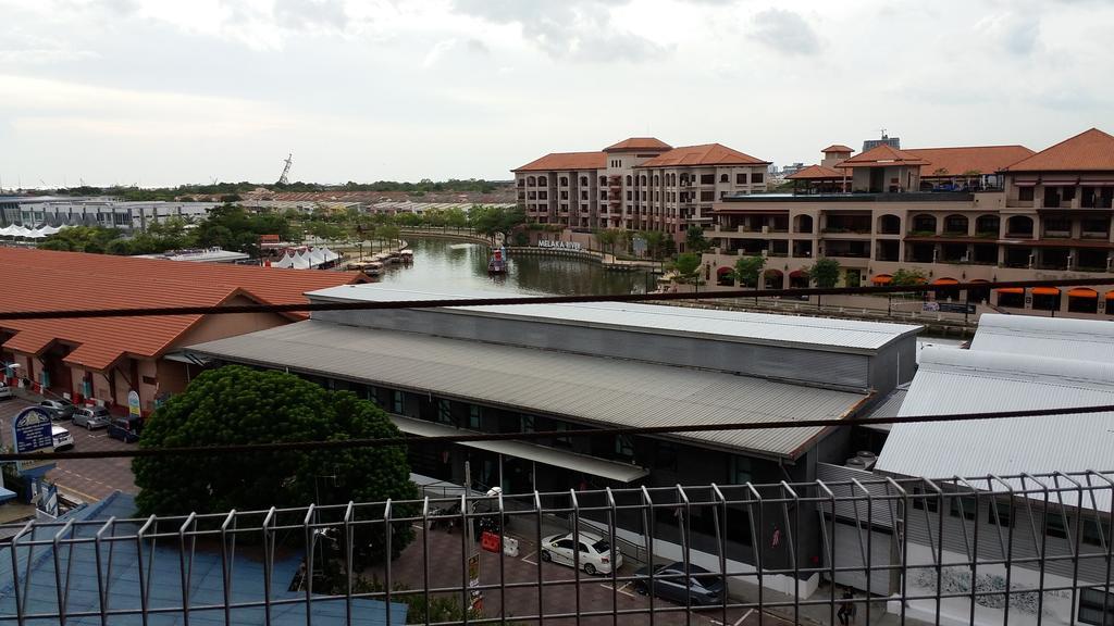 Aldy Hotel Stadthuys Malacca Exterior photo