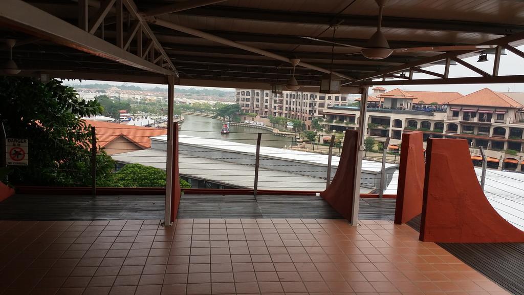 Aldy Hotel Stadthuys Malacca Exterior photo