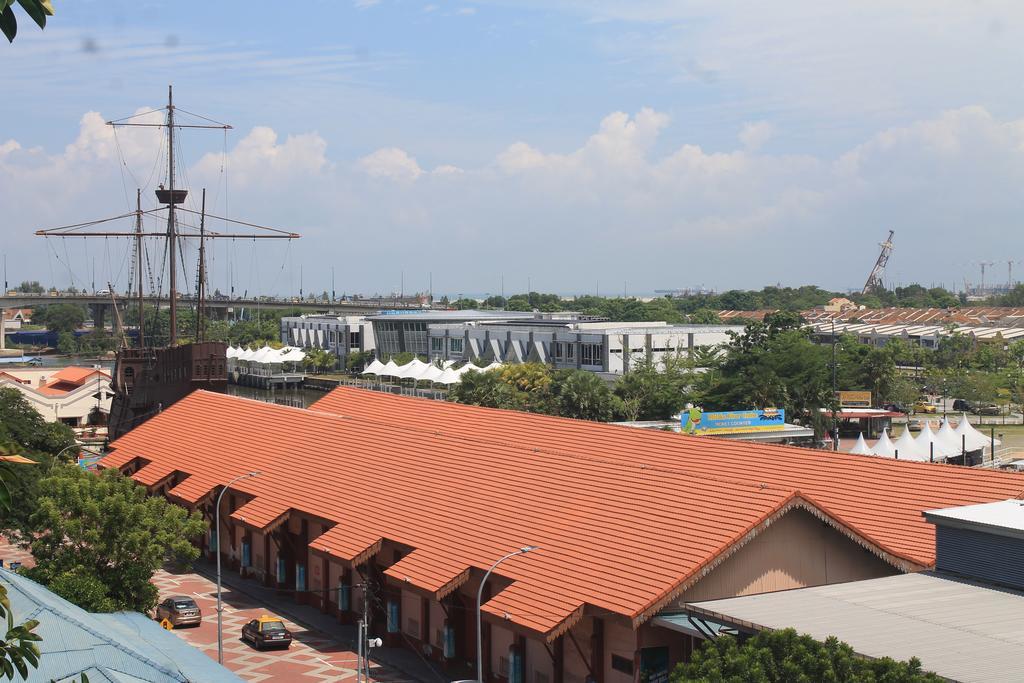Aldy Hotel Stadthuys Malacca Exterior photo